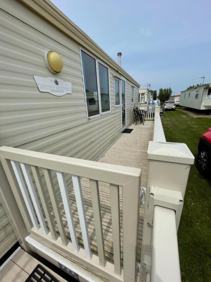 Tessas Caravan Breaks 3 Hotel Chapel Saint Leonards Exterior photo