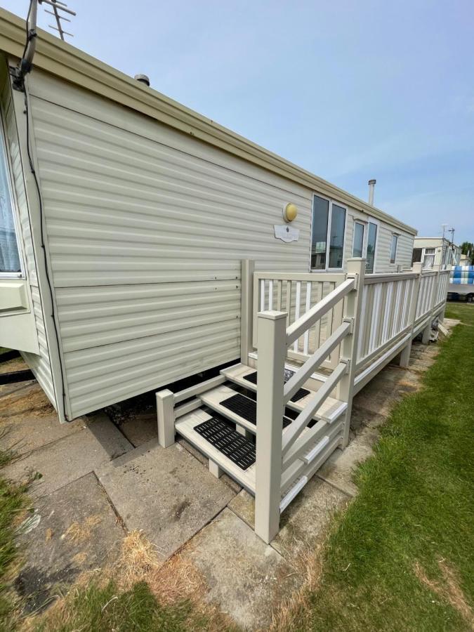 Tessas Caravan Breaks 3 Hotel Chapel Saint Leonards Exterior photo